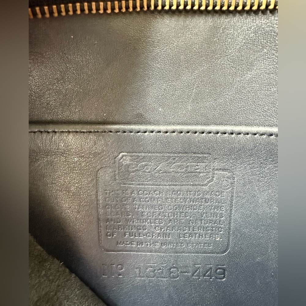 Vintage Coach Navy Leather Shoulder Bag - Picture 11 of 13